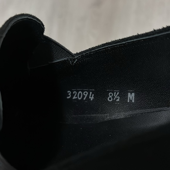 la Canadienne Black Women’s Loafers - Picture 4 of 5